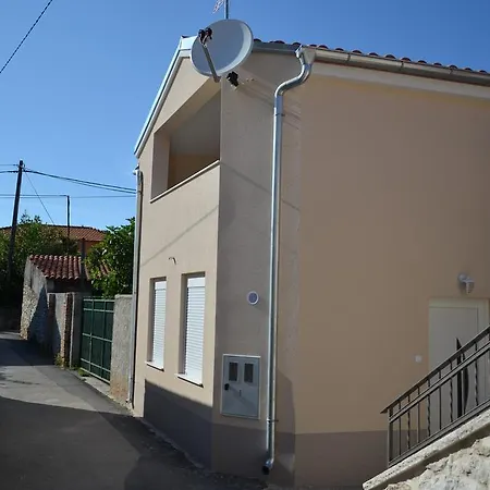 Apartman Ana Arbanasi Zára