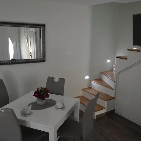 Ana Arbanasi Apartment